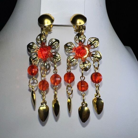 Vintage Boho Ethnic Gold Tone and Orange Beaded Clip On Earrings - Picture 5 of 8